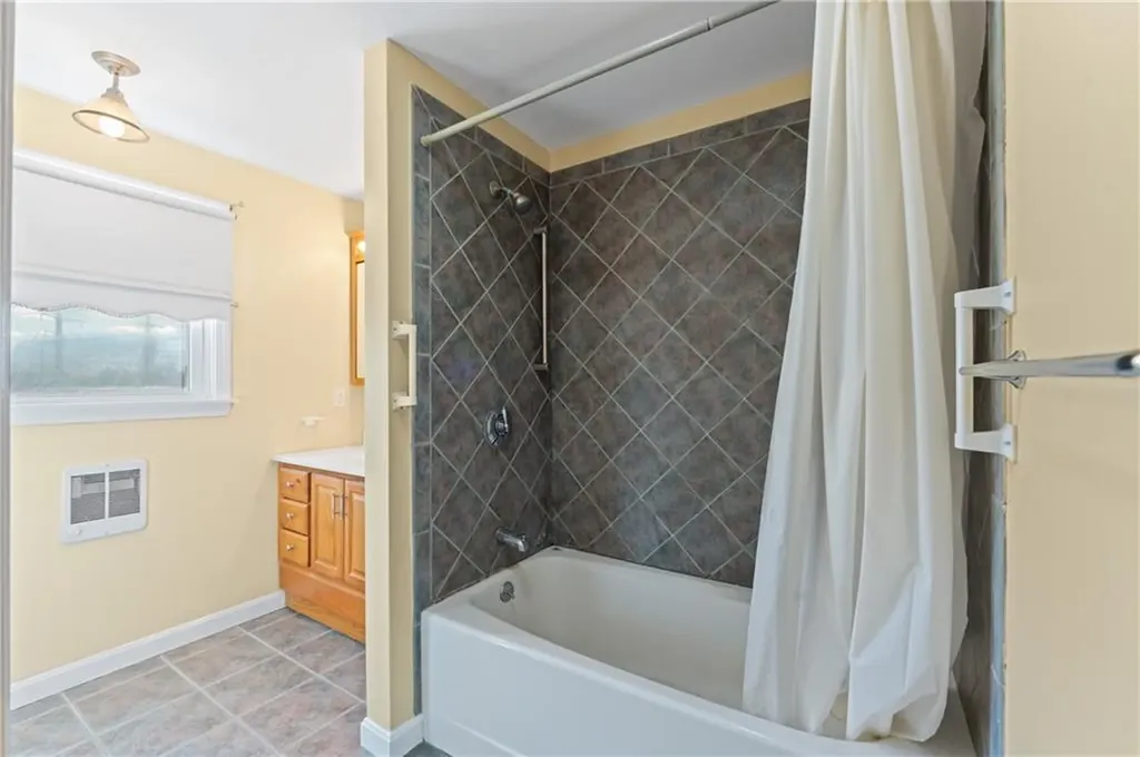 71 Pearson Avenue Pawtucket RI 02860