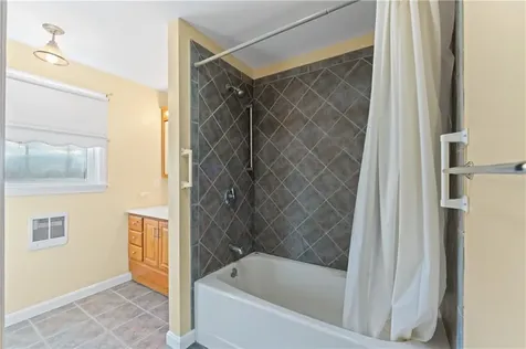 71 Pearson Avenue Pawtucket RI 02860