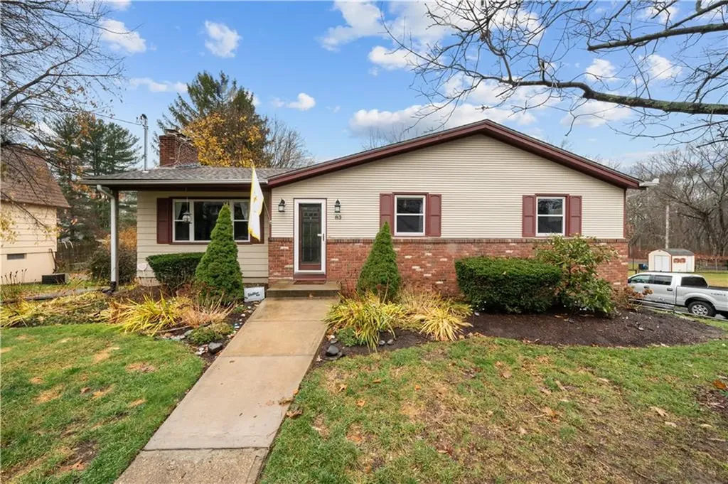 83 Quaker Drive West Warwick RI 02893