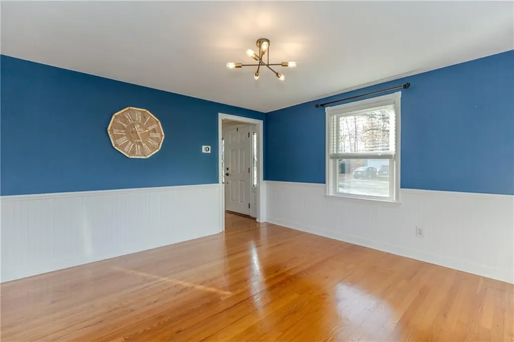 7 Mayfair Drive East Providence RI 02916