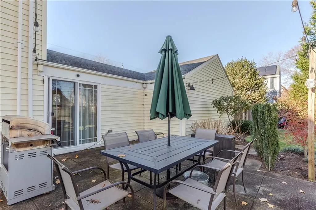 7 Mayfair Drive East Providence RI 02916