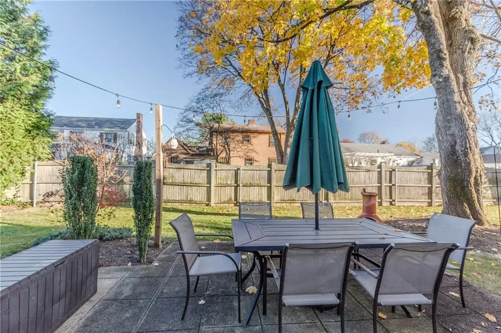 7 Mayfair Drive East Providence RI 02916