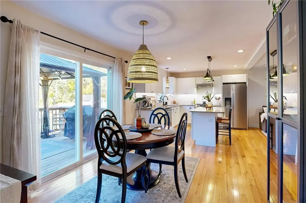 193 Reynolds Avenue Warwick RI 02889