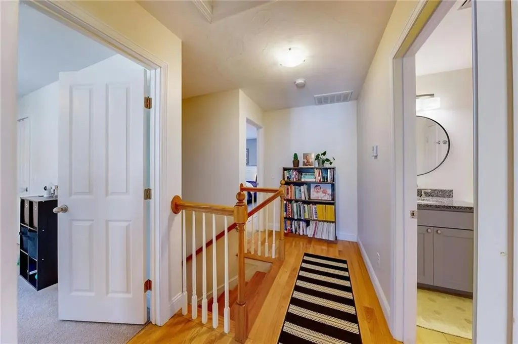 193 Reynolds Avenue Warwick RI 02889