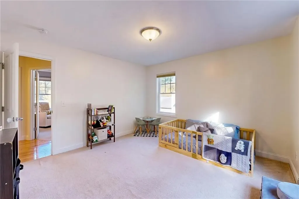 193 Reynolds Avenue Warwick RI 02889