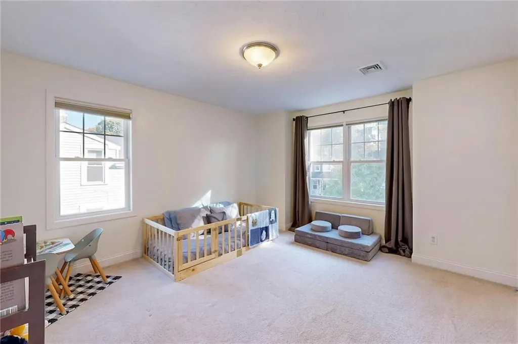 193 Reynolds Avenue Warwick RI 02889