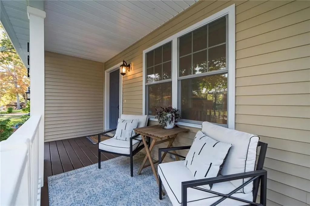 193 Reynolds Avenue Warwick RI 02889