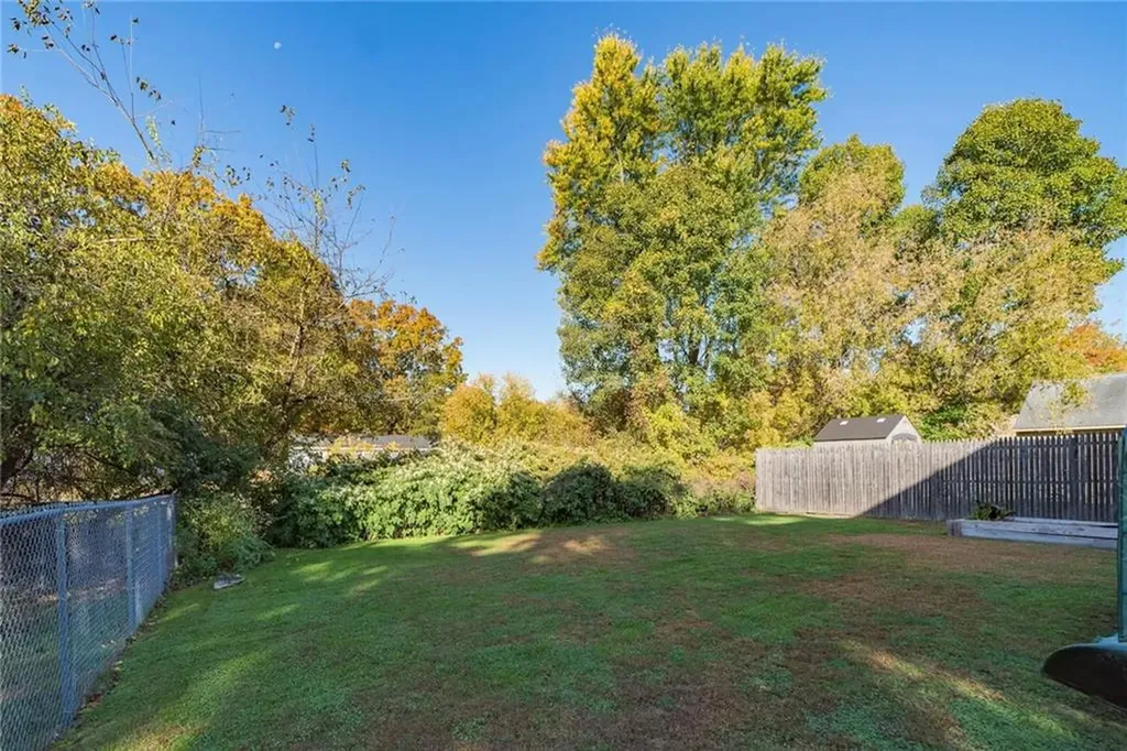 193 Reynolds Avenue Warwick RI 02889