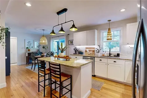 193 Reynolds Avenue Warwick RI 02889