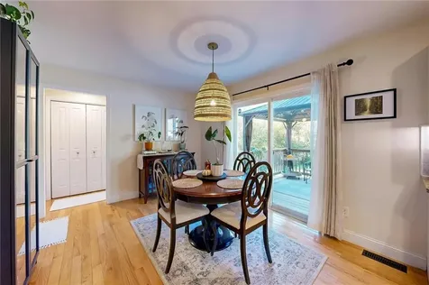 193 Reynolds Avenue Warwick RI 02889