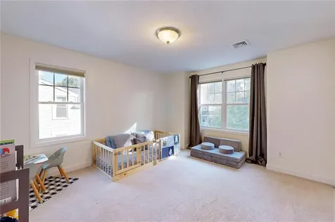 193 Reynolds Avenue Warwick RI 02889