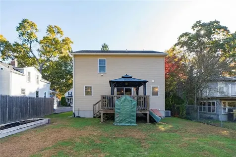 193 Reynolds Avenue Warwick RI 02889