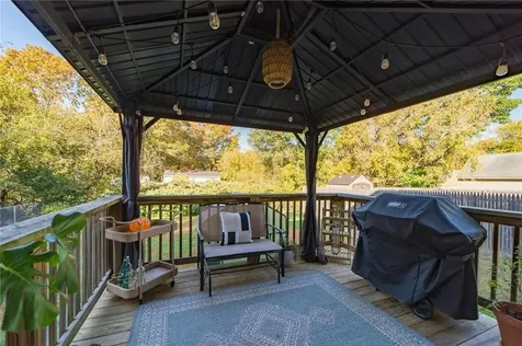 193 Reynolds Avenue Warwick RI 02889