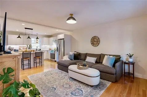 193 Reynolds Avenue Warwick RI 02889