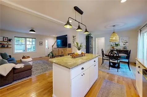 193 Reynolds Avenue Warwick RI 02889