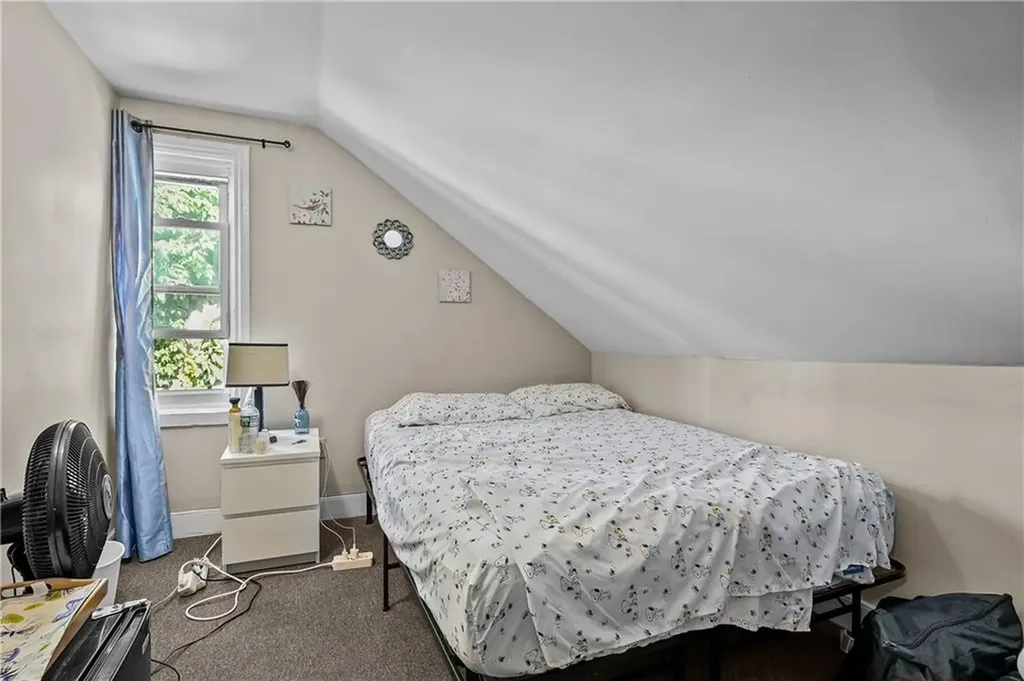 63 W Clifford Street Providence RI 02907