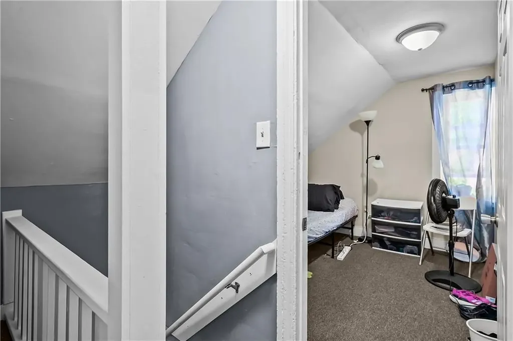 63 W Clifford Street Providence RI 02907