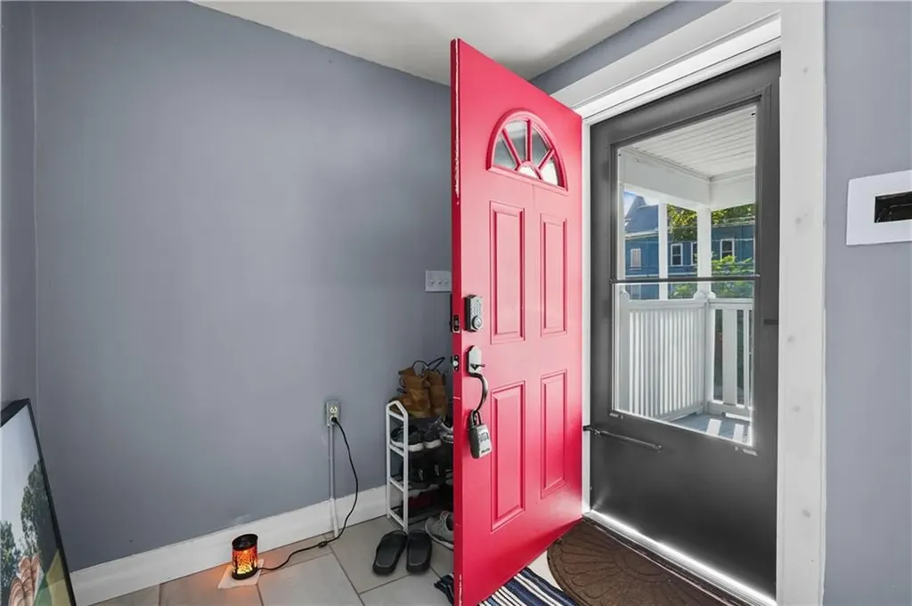 63 W Clifford Street Providence RI 02907