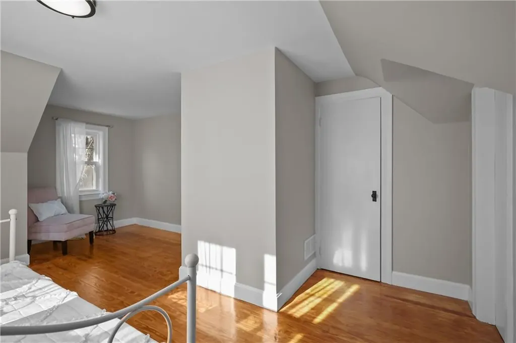17 Boulevard Avenue Lincoln RI 02865