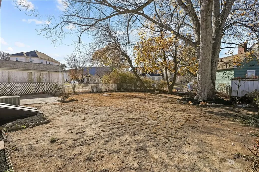 17 Boulevard Avenue Lincoln RI 02865