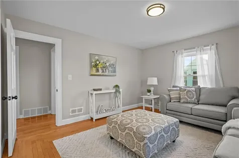 17 Boulevard Avenue Lincoln RI 02865