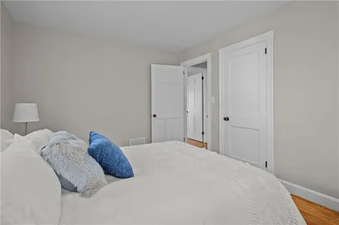 17 Boulevard Avenue Lincoln RI 02865