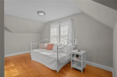 17 Boulevard Avenue Lincoln RI 02865