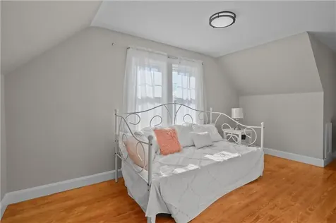 17 Boulevard Avenue Lincoln RI 02865