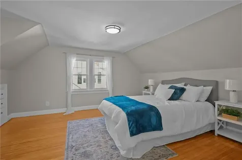 17 Boulevard Avenue Lincoln RI 02865