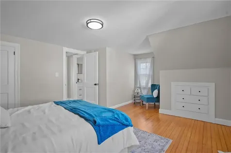 17 Boulevard Avenue Lincoln RI 02865