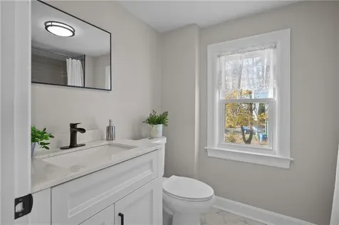 17 Boulevard Avenue Lincoln RI 02865