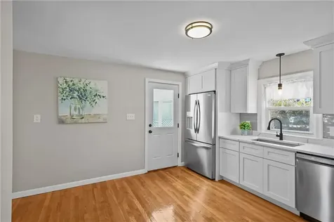 17 Boulevard Avenue Lincoln RI 02865