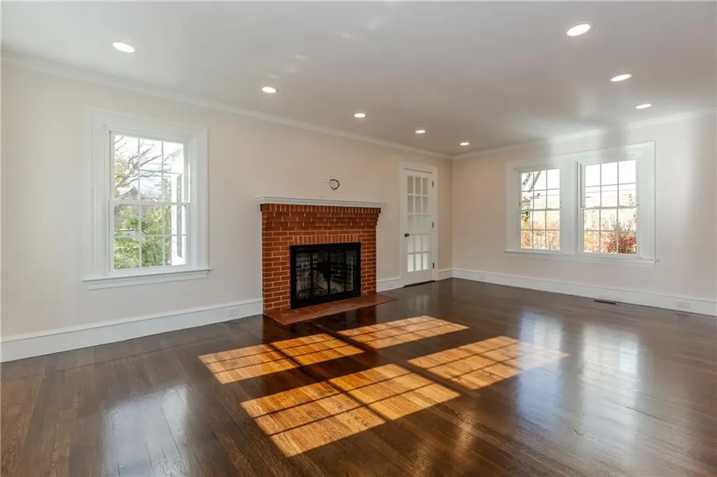 263 Country Club Drive Warwick RI 02888