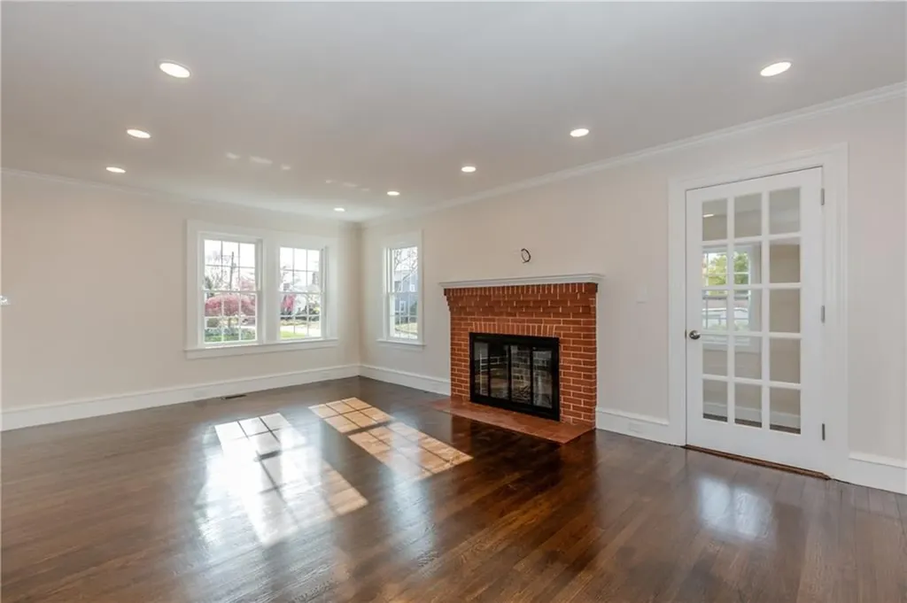 263 Country Club Drive Warwick RI 02888