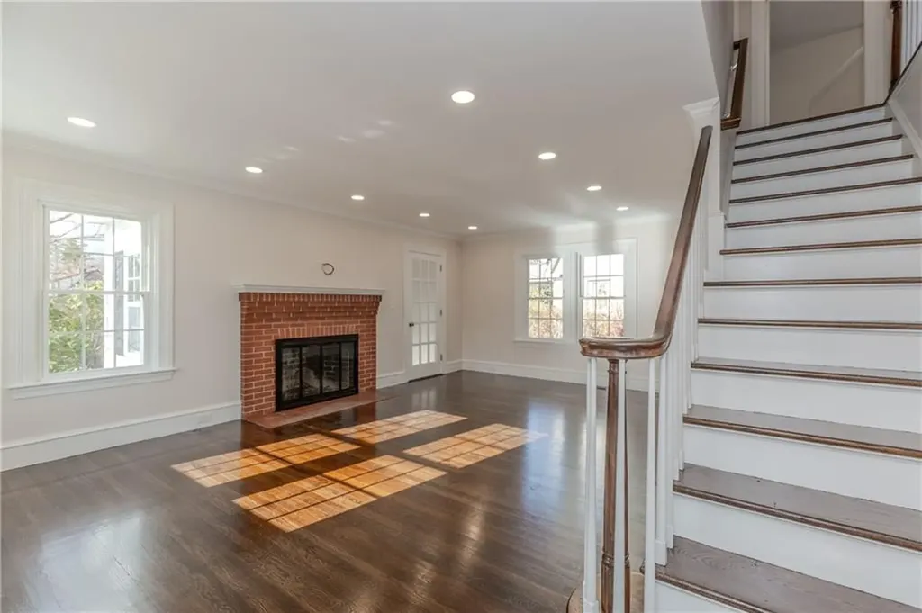 263 Country Club Drive Warwick RI 02888