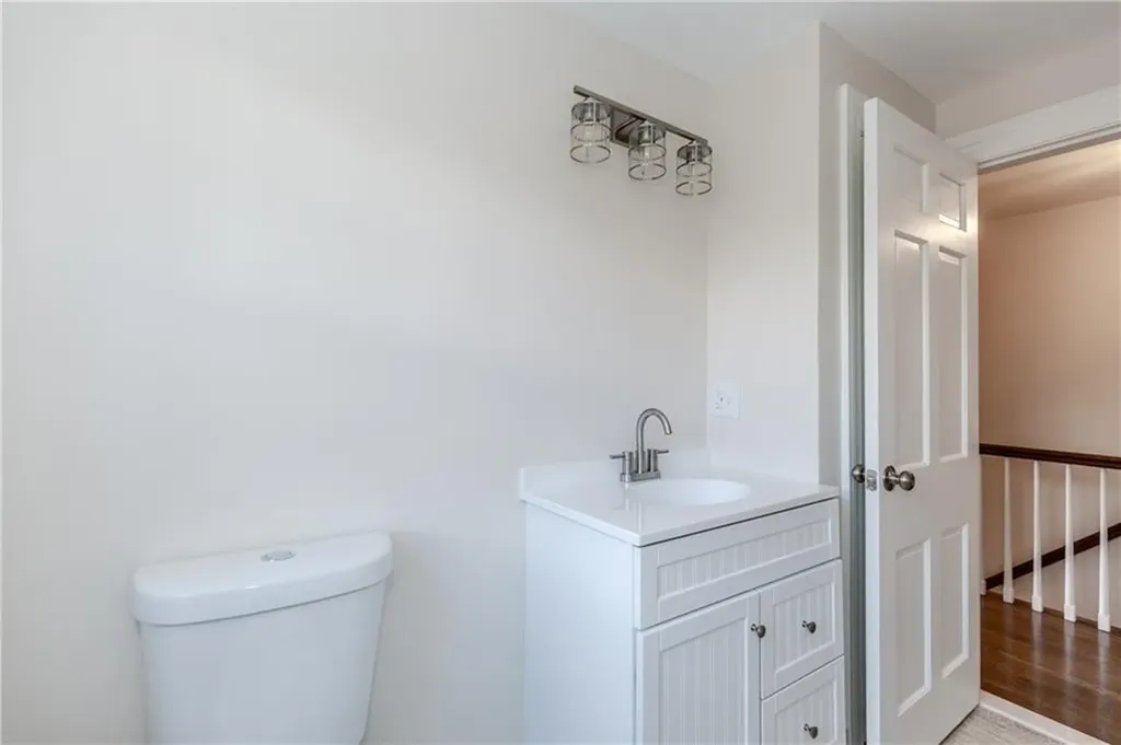 263 Country Club Drive Warwick RI 02888