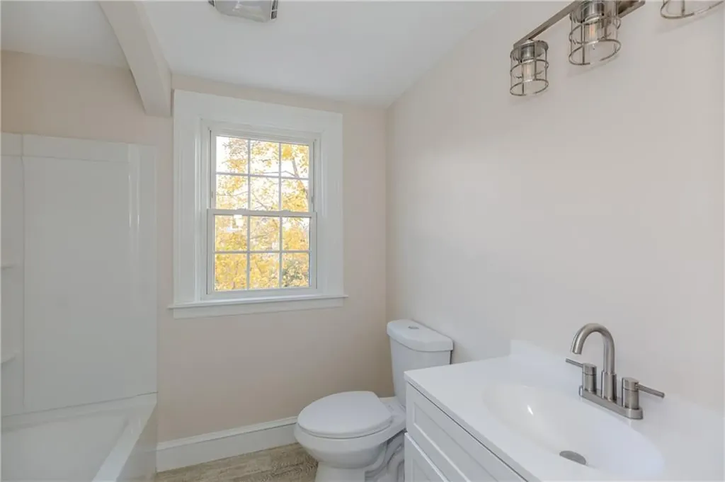 263 Country Club Drive Warwick RI 02888