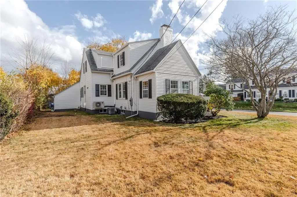 263 Country Club Drive Warwick RI 02888