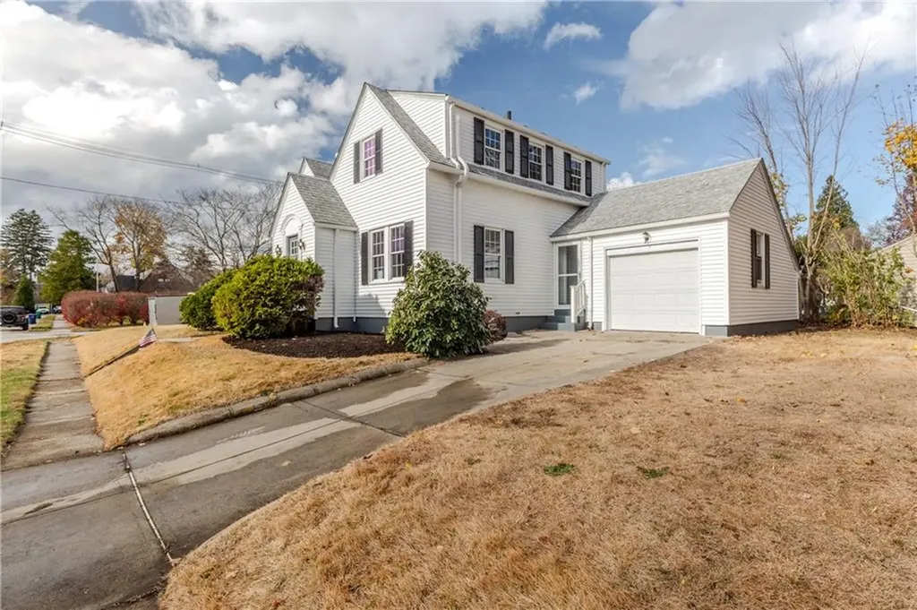 263 Country Club Drive Warwick RI 02888