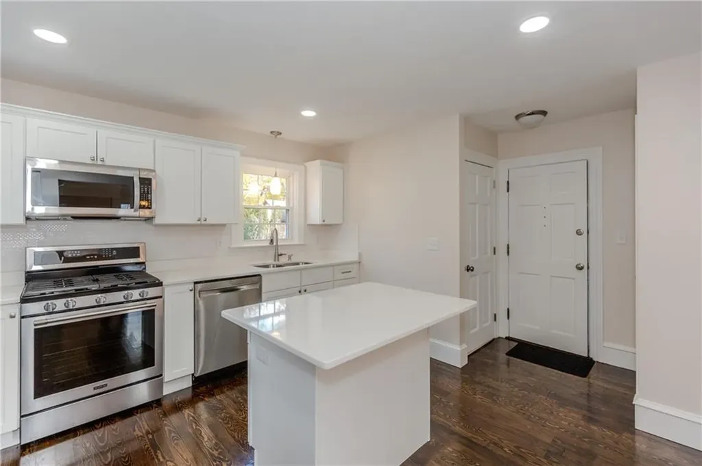 263 Country Club Drive Warwick RI 02888