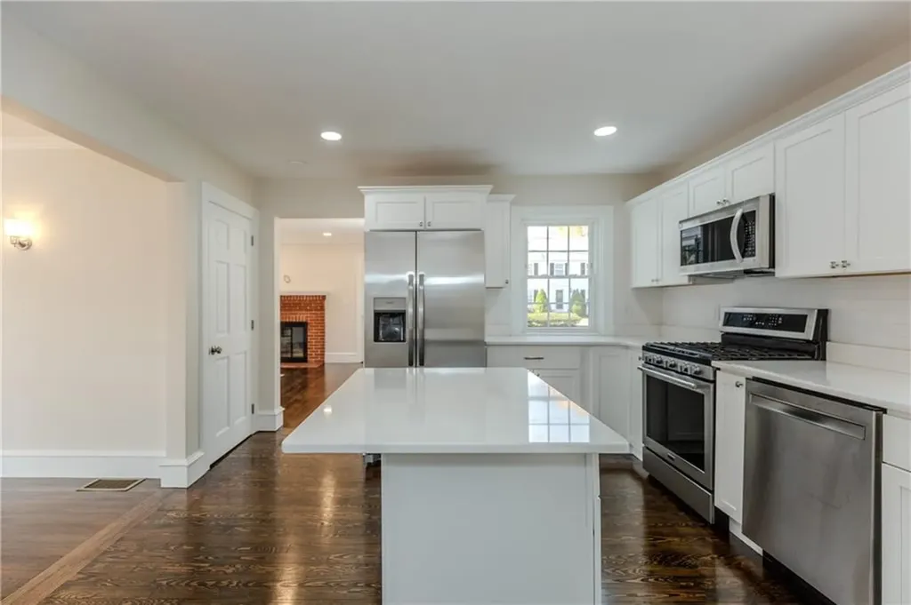 263 Country Club Drive Warwick RI 02888