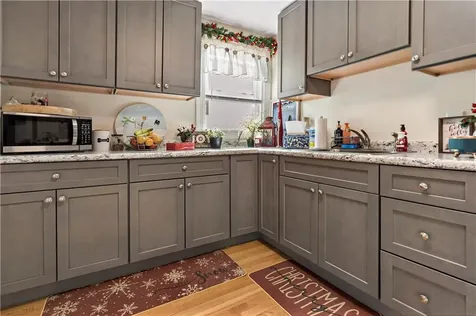 109 Market Street Warren RI 02885