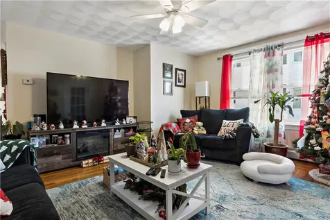 109 Market Street Warren RI 02885