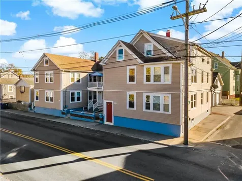 109 Market Street Warren RI 02885