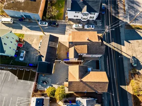 109 Market Street Warren RI 02885