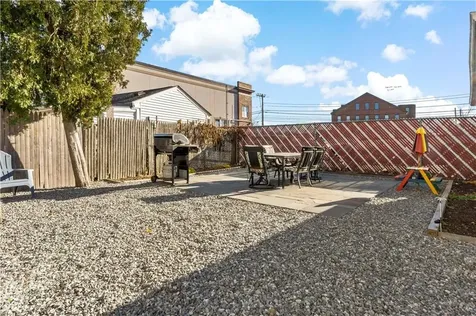 109 Market Street Warren RI 02885