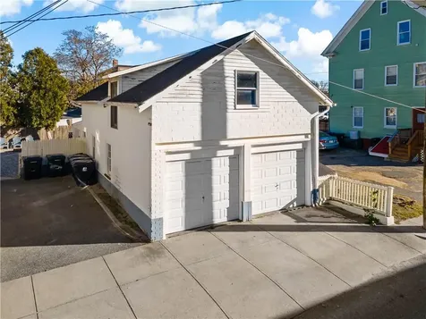 109 Market Street Warren RI 02885