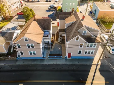 109 Market Street Warren RI 02885