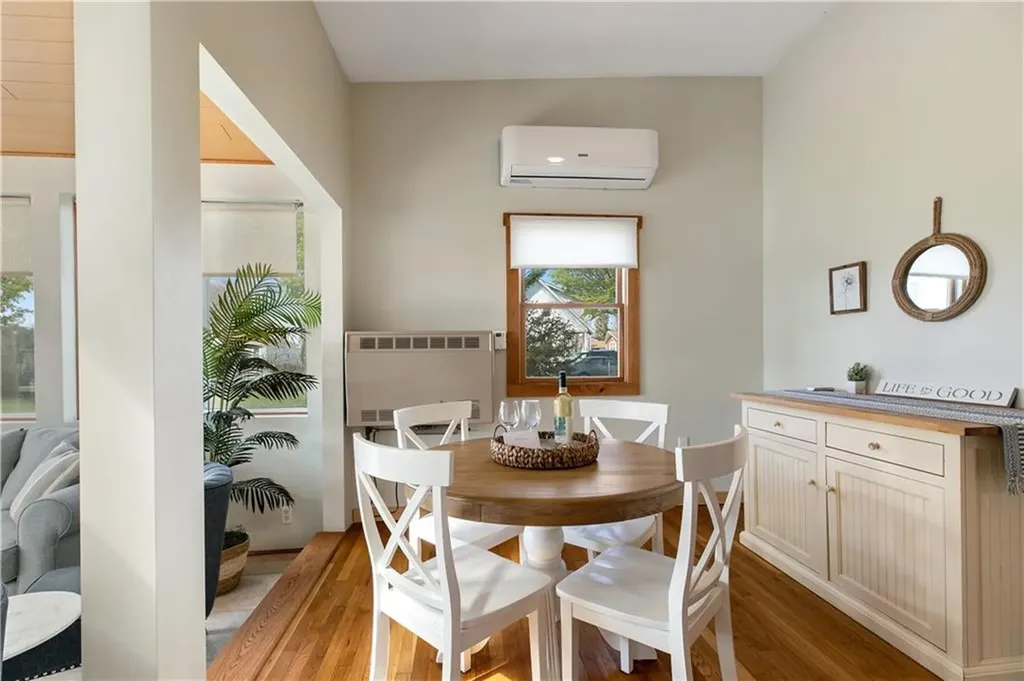 36 Cove Street Portsmouth RI 02871