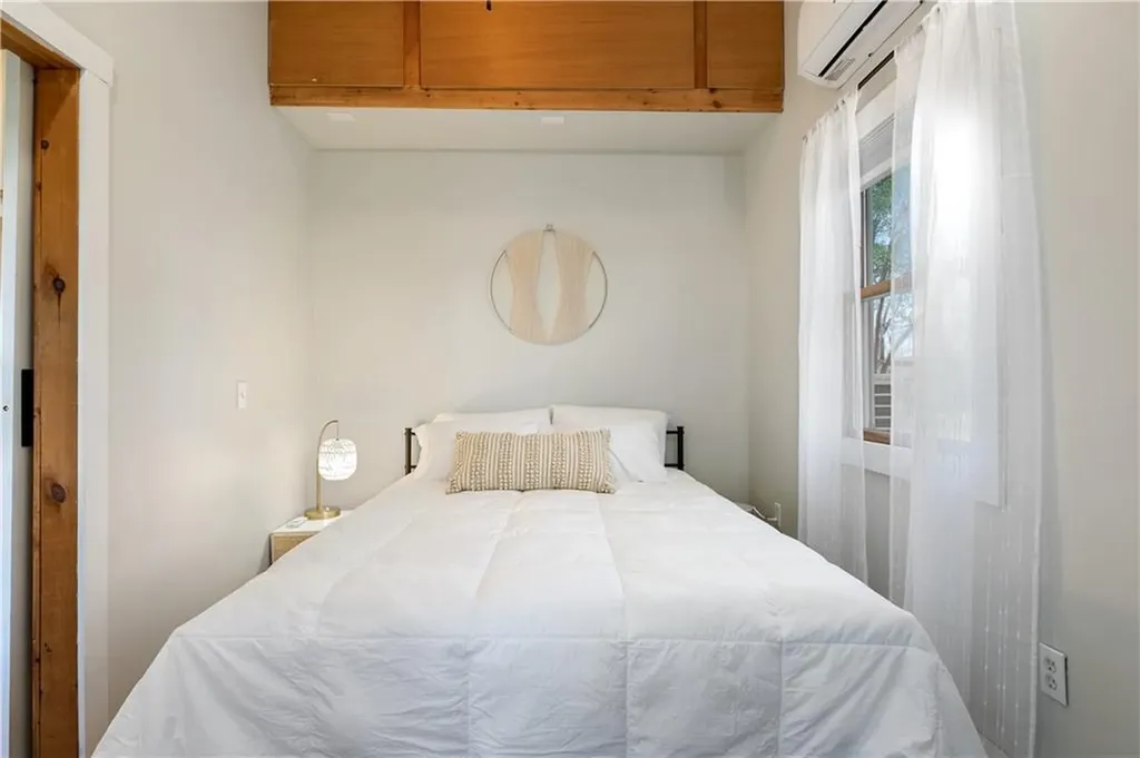 36 Cove Street Portsmouth RI 02871